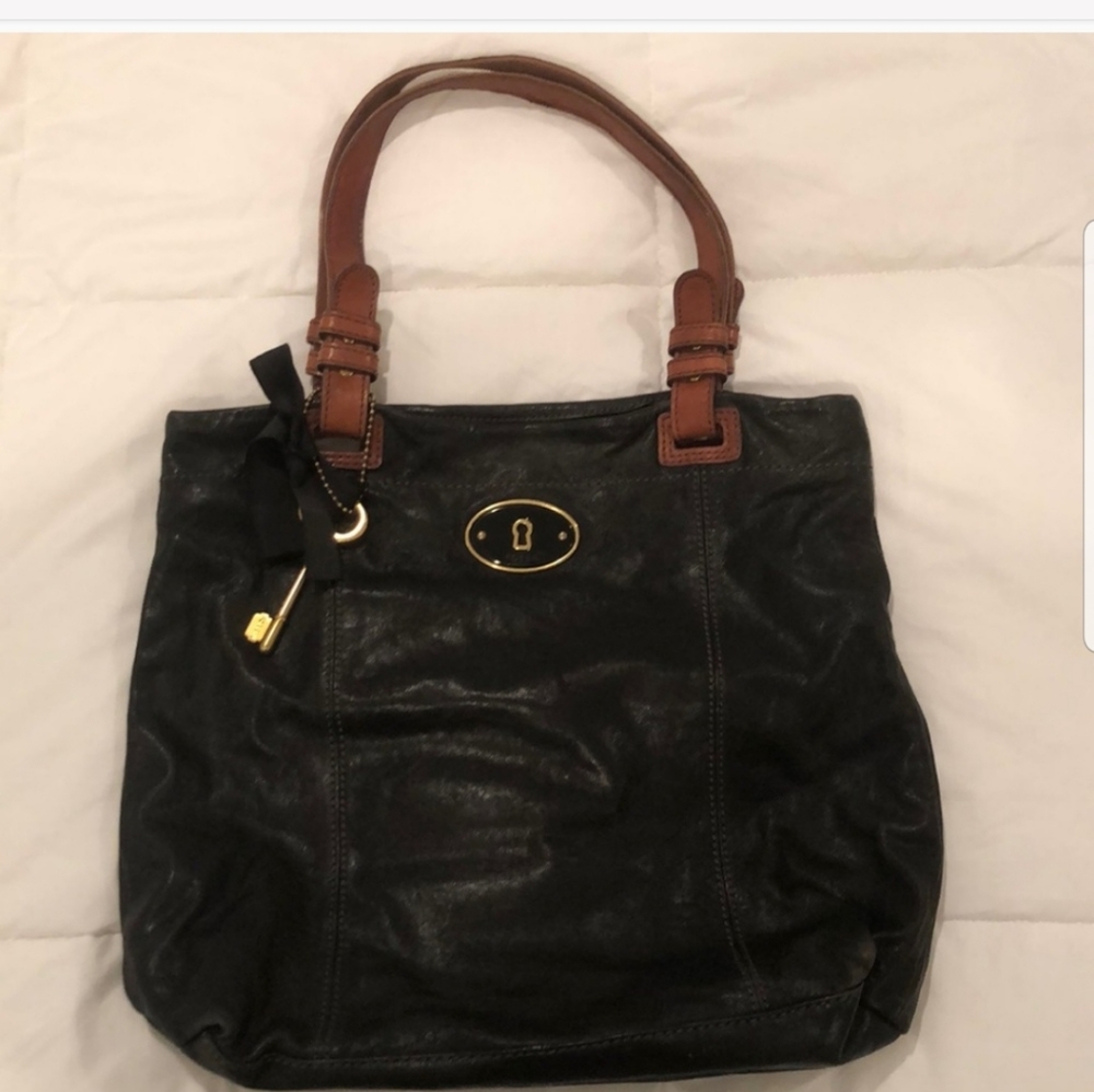 Fossil leather purse